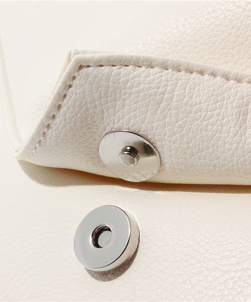 WEGO(ウィゴー)の「WEGO/レタークラッチバッグ(クラッチバッグ・レディース・ホワイト/ブラック/ネイビー/ワイン・FREE)」の9枚目の写真