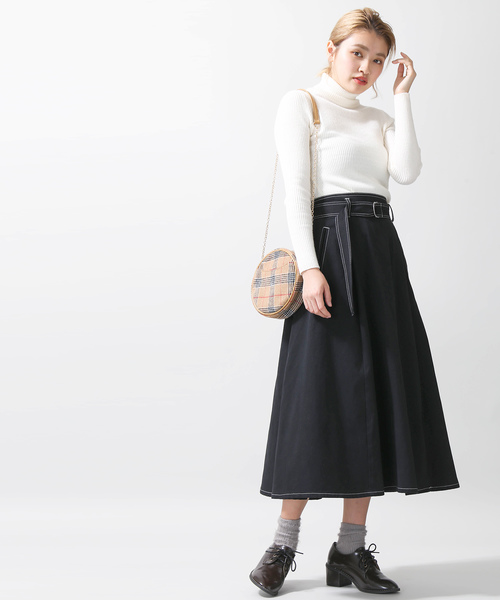 WEGO(ウィゴー)の「WEGO/コントラストステッチツイルフレアスカート(スカート・レディース・ブラック/ベージュ・FREE)」の4枚目の写真