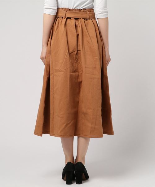 WEGO(ウィゴー)の「WEGO/コントラストステッチツイルフレアスカート(スカート・レディース・ブラック/ベージュ・FREE)」の5枚目の写真