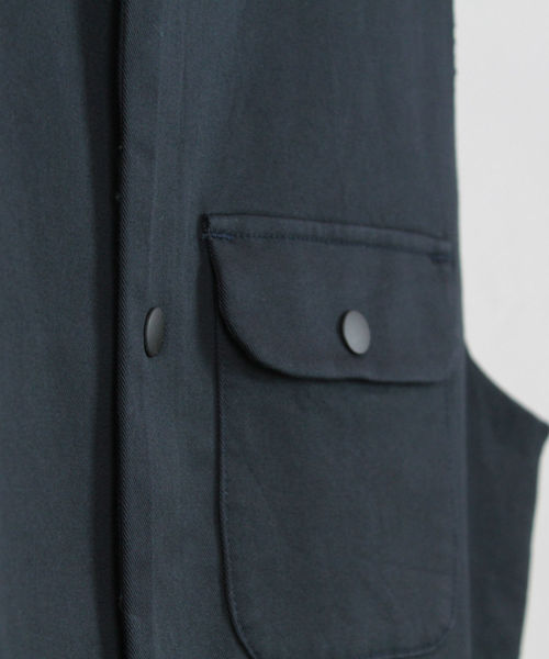 L&HARMONY（エルアンドハーモニー）の「＜L&HARMONY / エルアンドハーモニー＞クルーネックスナップボタンベスト（ベスト・メンズ・ネイビー/グレー・MEDIUM/LARGE）」の8枚目の写真