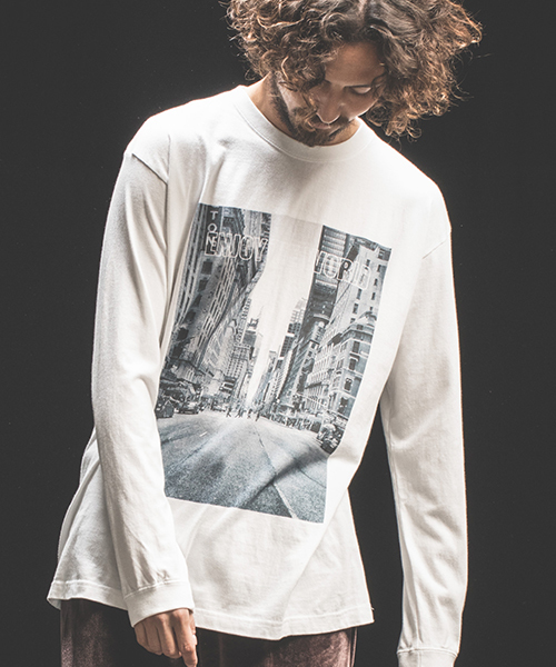 Jih Nunc（ジーヌンク）の「mlt2475-ロングスリーブプリントTシャツ -ENJOY THE WORLD-（Tシャツ/カットソー・メンズ・ホワイト/ブラック・M/L）」の3枚目の写真