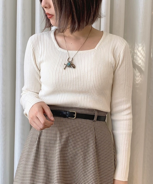 apres jour mignon(アプレジュールミニョン)の「スクエアネックランダムリブニット【ZOZOTOWN限定アイテム】(ニット/セーター・レディース・ブラック/ベージュ/アイボリー/オレンジ系その他・フリー)」の7枚目の写真