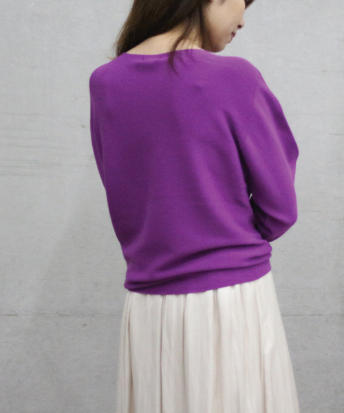 NOLLEY’S(ノーリーズ)の「ボートネックホールガーメントプルオーバーニット(ニット/セーター・レディース・ピンク/ブルー/アイボリー/ミント/ラベンダー・2)」の8枚目の写真