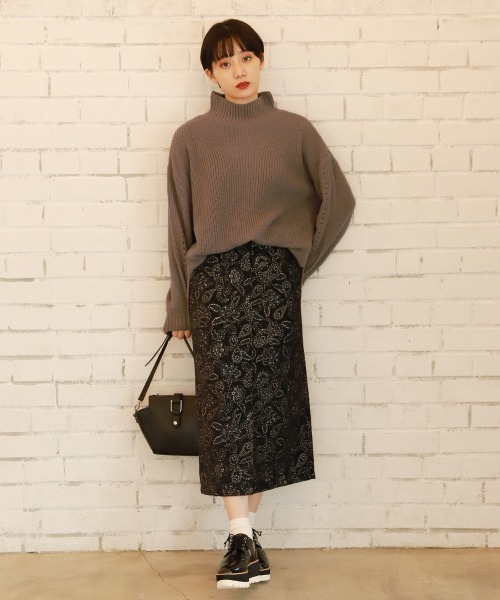 PAGEBOY(ページボーイ)の「アゼハイネックプルオーバー(ニット/セーター・レディース・モカ/オフホワイト/ブルー/ブラック・FREE)」の14枚目の写真