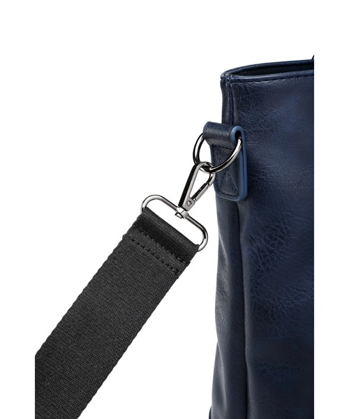 GUSCIO UOMO（グッシオ ウォーモ）の「【グッシオ ウォーモ】PUレザー　２WAYシンプルトートバッグ（ビジネスバッグ・メンズ・ブラック/ネイビー/ブラウン/グレー・FREE）」の10枚目の写真
