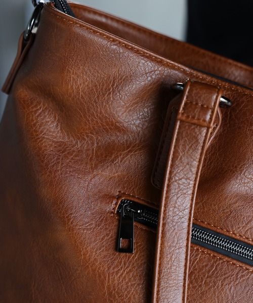 GUSCIO UOMO（グッシオ ウォーモ）の「【グッシオ ウォーモ】PUレザー　２WAYシンプルトートバッグ（ビジネスバッグ・メンズ・ブラック/ネイビー/ブラウン/グレー・FREE）」の19枚目の写真