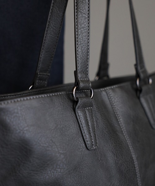 GUSCIO UOMO（グッシオ ウォーモ）の「【グッシオ ウォーモ】PUレザー　２WAYシンプルトートバッグ（ビジネスバッグ・メンズ・ブラック/ネイビー/ブラウン/グレー・FREE）」の22枚目の写真