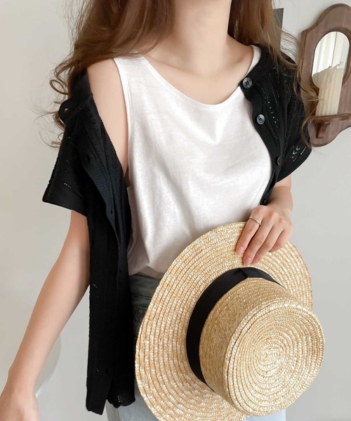 classicalelf（クラシカルエルフ）の「コーデの幅が広がる。ラウンドヘム無地タンクトップ(袖なし)（タンクトップ・レディース・ブラック/オフホワイト/キャメル/モカ/ライトグリーン/ブルー・MEDIUM/LARGE/X-LARGE/SMALL）」の22枚目の写真