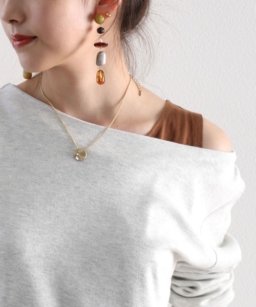 classicalelf（クラシカルエルフ）の「コーデの幅が広がる。ラウンドヘム無地タンクトップ(袖なし)（タンクトップ・レディース・ブラック/オフホワイト/キャメル/モカ/ライトグリーン/ブルー・MEDIUM/LARGE/X-LARGE/SMALL）」の11枚目の写真