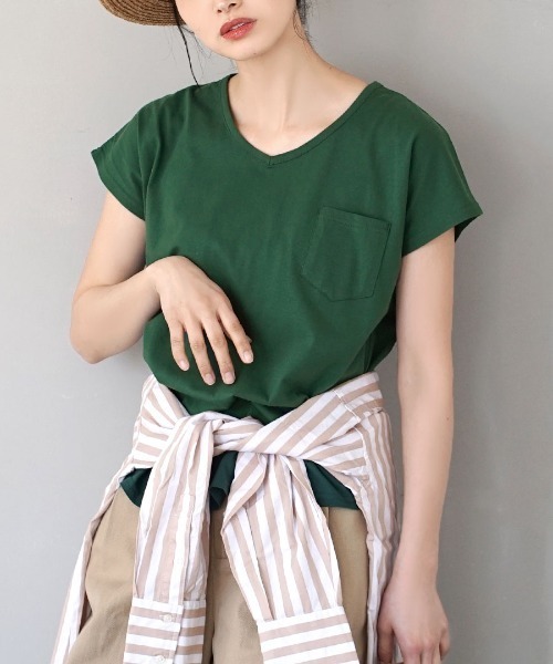 zootie（ズーティー）の「【汗が染みない！シンプルT】 汗しみない ポケットTシャツ［Vネック］ 汗染み防止（Tシャツ/カットソー・レディース・ブラック/パープル/ネイビー/ライトブルー/杢グレー/カーキ/ロイヤルブルー/グレイッシュブルー/オフホワイト/キャメル/フューシャピンク/ラベンダー/グレイッシュベージュ/ライトカーキ/イエロー/ブラウン/オレンジ系その他/モカ/オレンジ系その他2/ダークブラウン/ブルー系その他2/パープル系その他/アイボリー/ダークグリーン/レッド系その他/ミント/イエロー系その他・L/M/XL/3L/L-XL/M-L）」の9枚目の写真
