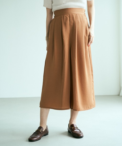 earth music&ecology（アースミュージックアンドエコロジー）の「タックフレアスカーチョ ＊（その他パンツ・レディース・ネイビー/イエロー/キャメル/ドット/ブルーグリーン/ブラック系その他5・FREE）」の6枚目の写真