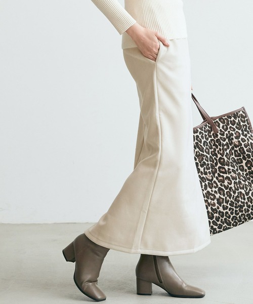 coca（coca）（コカ）の「フェイクスウェードタイトスカート（スカート・レディース・グレイッシュベージュ/アイボリー・ONE SIZE）」の2枚目の写真