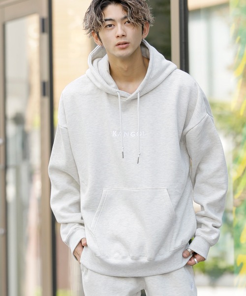 KANGOL(カンゴール)の「【 KANGOL × A.S.M コラボ 】カンゴール ユニセックス 裏起毛 スウェット オーバーサイズ ビッグ パーカー セットアップ対応(パーカー・メンズ・ホワイト/ブラック/ダークグリーン/ダークブラウン/オリーブ/サンドベージュ/杢グレー/グレイッシュベージュ/チャコールグレー/ネイビー/オートミール/カーキ・48/50/52)」の8枚目の写真