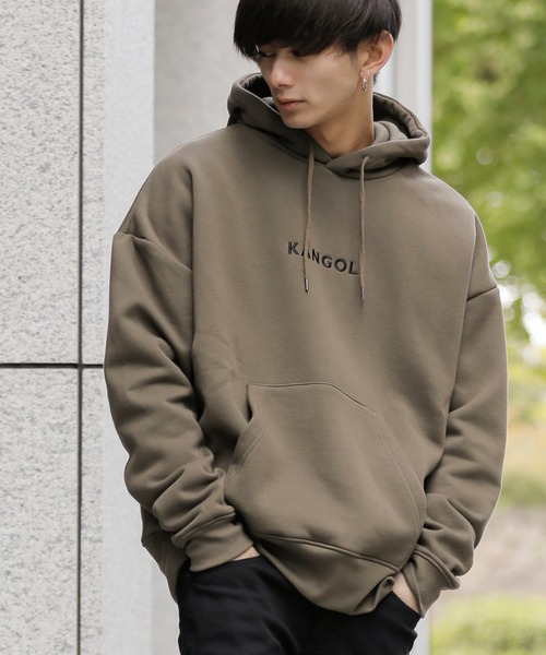 KANGOL(カンゴール)の「【 KANGOL × A.S.M コラボ 】カンゴール ユニセックス 裏起毛 スウェット オーバーサイズ ビッグ パーカー セットアップ対応(パーカー・メンズ・ホワイト/ブラック/ダークグリーン/ダークブラウン/オリーブ/サンドベージュ/杢グレー/グレイッシュベージュ/チャコールグレー/ネイビー/オートミール/カーキ・48/50/52)」の10枚目の写真