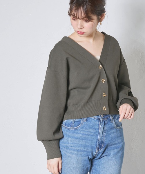 natural couture(ナチュラルクチュール)の「プチプラハトメバー釦おしゃれカーディガン(カーディガン/ボレロ・レディース・ブラック/カーキ/サックスブルー/グリーン/グレイッシュベージュ/ピンクベージュ・FREE)」の13枚目の写真