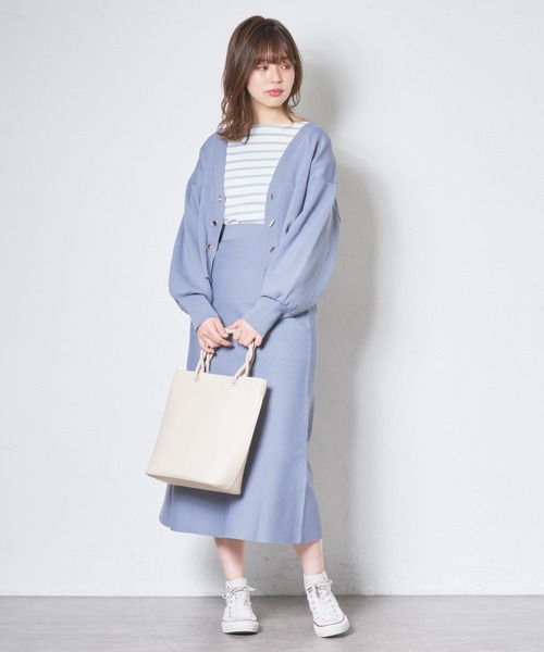 natural couture(ナチュラルクチュール)の「プチプラハトメバー釦おしゃれカーディガン(カーディガン/ボレロ・レディース・ブラック/カーキ/サックスブルー/グリーン/グレイッシュベージュ/ピンクベージュ・FREE)」の21枚目の写真