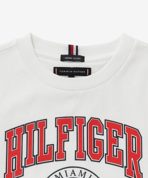 TOMMY HILFIGER（トミーヒルフィガー）の「BOYS アートワークロゴＴシャツ（Tシャツ/カットソー・キッズ・ホワイト/グリーン/ネイビー・80ｃｍ/110cm/100cm/120cm/90cm）」の5枚目の写真
