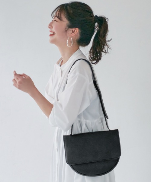 coca（coca）（コカ）の「ハーフショルダーバッグ（ショルダーバッグ・レディース・ブラック/ベージュ・ONE SIZE）」の2枚目の写真