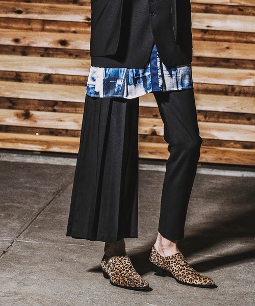 NO ID.（ノーアイディ）の「【NO ID.】Asymmetry Tuck Pants / アシンメトリー タック パンツ（その他パンツ・メンズ・ブラック/グレー/チェック・1/2/3）」の2枚目の写真