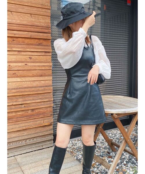 EVRIS（エヴリス）の「レザーライクキャミワンピース（ワンピース・レディース・ブラック・SMALL/MEDIUM）」の14枚目の写真