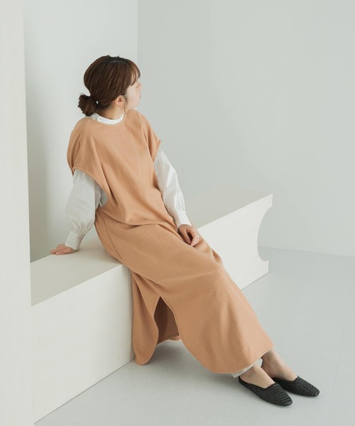 LAATO（ラート）の「FULFFY BIG ONE-PIECE（ワンピース・レディース・オフホワイト/オレンジ・FREE）」の11枚目の写真