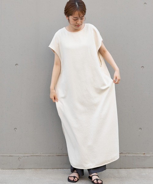 LAATO（ラート）の「FULFFY BIG ONE-PIECE（ワンピース・レディース・オフホワイト/オレンジ・FREE）」の21枚目の写真