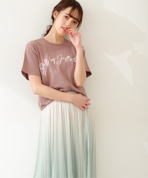 JILL by JILL STUART（ジルバイジルスチュアート）の「◇ビッグロゴＴ WEB限定カラー：モカ（Tシャツ/カットソー・レディース・ホワイト/ブラウン/イエロー/ピンク/ブルー・FREE）」の3枚目の写真