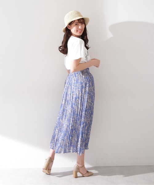 JILL by JILL STUART（ジルバイジルスチュアート）の「◇ビッグロゴＴ WEB限定カラー：モカ（Tシャツ/カットソー・レディース・ホワイト/ブラウン/イエロー/ピンク/ブルー・FREE）」の10枚目の写真