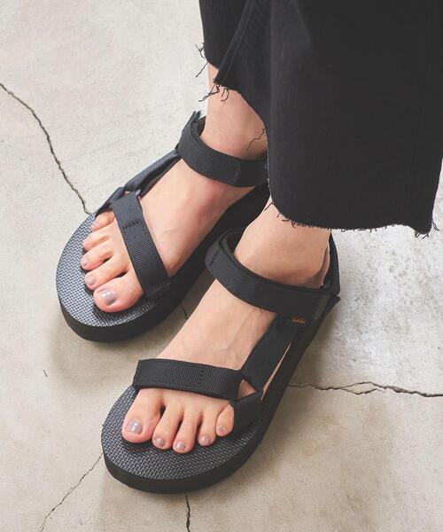 Teva（テバ）の「＜Teva（テバ）＞FLATFORM UNIVERSAL サンダル◆（サンダル・レディース・ブラック/ナチュラル・5/7/6/8）」の18枚目の写真