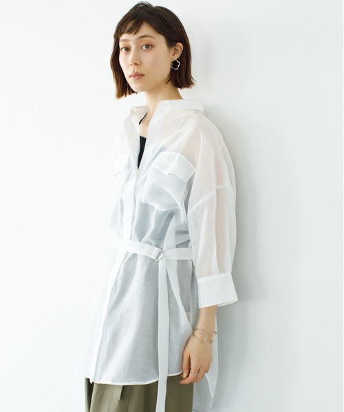 koe(コエ)の「ベルト付きシアーシャツチュニック*(シャツ/ブラウス・レディース・ブラック/ホワイト/ミント・FREE)」の1枚目の写真