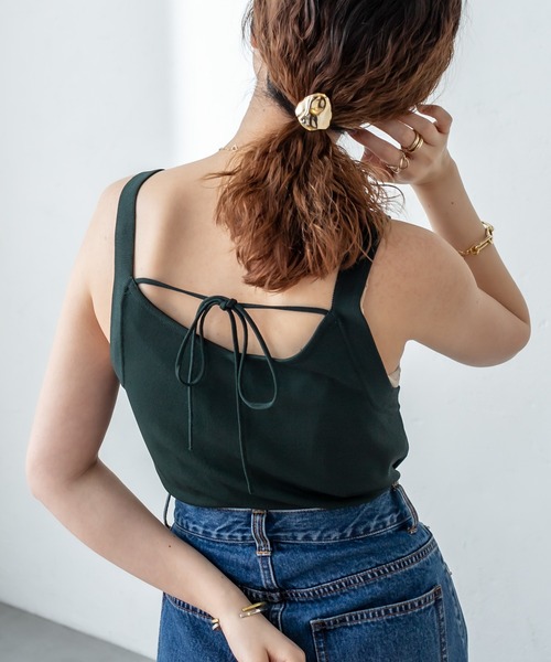 mystic(ミスティック)の「ホルターニットキャミソール(キャミソール・レディース・ブラック/ライトグレー/ベージュ/グリーン・FREE)」の4枚目の写真