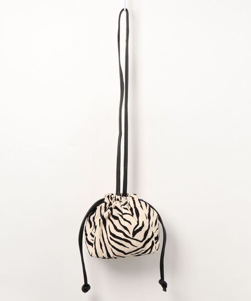 Shelly island（シェリーアイランド）の「2WAY巾着スモールバッグ（ハンドバッグ・レディース・ホワイト/ブラック/ベージュ/その他・FREE）」の14枚目の写真