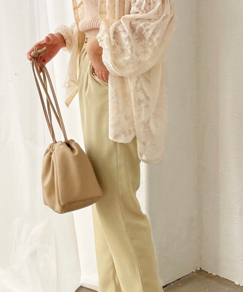 Shelly island（シェリーアイランド）の「2WAY巾着スモールバッグ（ハンドバッグ・レディース・ホワイト/ブラック/ベージュ/その他・FREE）」の6枚目の写真