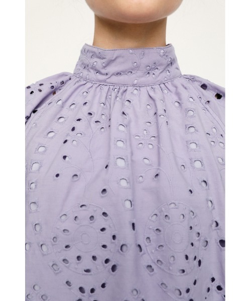 SLY（スライ）の「STAND GATHER COTTON LACE TOPS スタンド ギャザー コットン レース トップス（シャツ/ブラウス・レディース・ホワイト/ライトパープル/ブラック/ベージュ・FREE）」の13枚目の写真