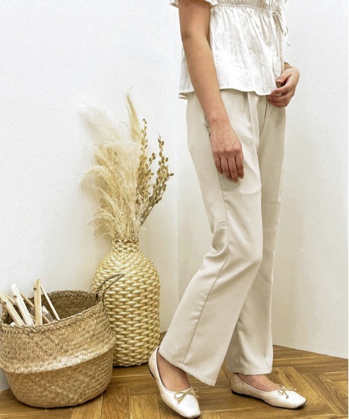 apres jour clair（アプレジュールクレア）の「【apres jour clair】カラーフレアパンツ【ZOZOTOWN限定アイテム】（スラックス・レディース・アイボリー/ダークブラウン/ライトベージュ/ブラウン系その他・MEDIUM/X-LARGE/SMALL）」の6枚目の写真