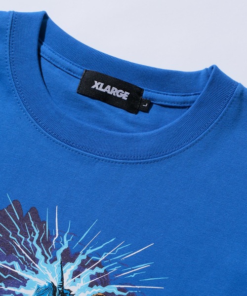 XLARGE（エクストララージ）の「S/S TEE TITANS COLLIDE（Tシャツ/カットソー・メンズ・ホワイト/ブラック/ブルー・M/L/XL/S）」の6枚目の写真