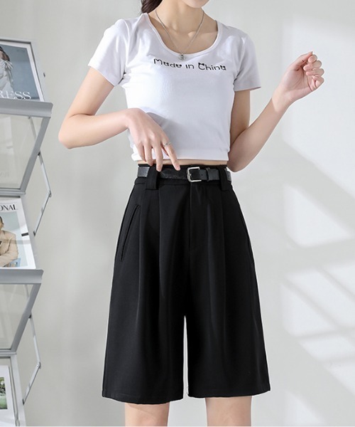 MANGROVE（マングローブ）の「ベルト付　ダブルタックハーフパンツ（その他パンツ・レディース・ホワイト/ブラック/アイボリー・FREE）」の5枚目の写真