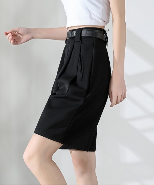 MANGROVE（マングローブ）の「ベルト付　ダブルタックハーフパンツ（その他パンツ・レディース・ホワイト/ブラック/アイボリー・FREE）」の6枚目の写真