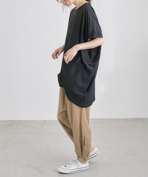 Fashion Letter(ファッションレター)の「アシメヘムBIGコットンTシャツ(Tシャツ/カットソー・レディース・チャコールグレー/ブラック/オフホワイト/ベージュ/カーキ・4L/L-XL/M-L/M/LL)」の17枚目の写真