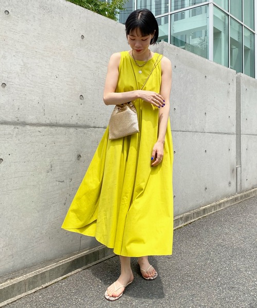 DouDou（ドゥドゥ）の「ボリュームフレアワンピース（ワンピース・レディース・ブラック/オフホワイト/イエロー・FREE）」の12枚目の写真