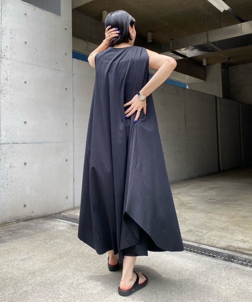 DouDou（ドゥドゥ）の「ボリュームフレアワンピース（ワンピース・レディース・ブラック/オフホワイト/イエロー・FREE）」の20枚目の写真