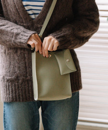 カシュカシュ cachecache / WEB限定シンセティックレザーミドルスクエアショルダー