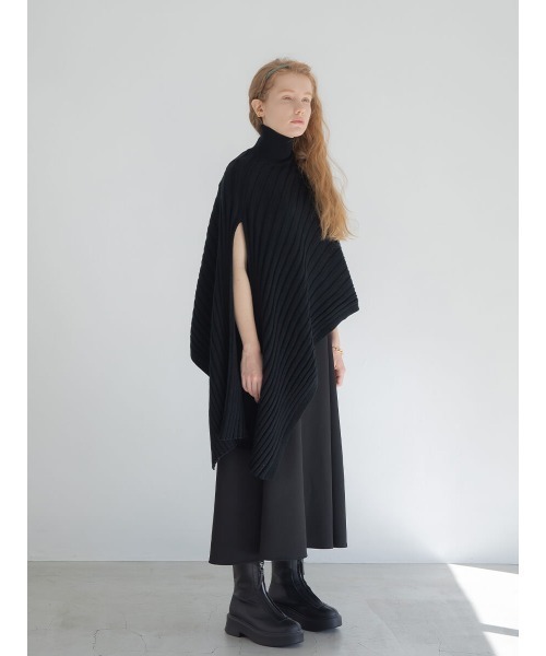 Ayla（アイラ）の「asymmetry cape knit（ニット/セーター・レディース・ブラック/アイボリー・FREE）」の19枚目の写真
