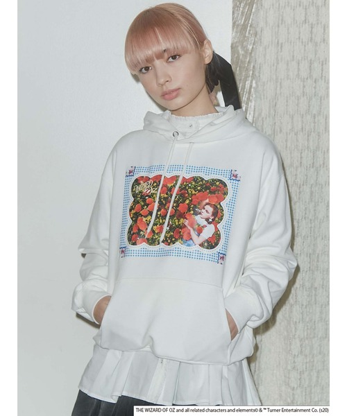 merry jenny（メリージェニー）の「THE WIZARD OF OZ foodie（パーカー・レディース・ブラック/オフホワイト・FREE）」の2枚目の写真