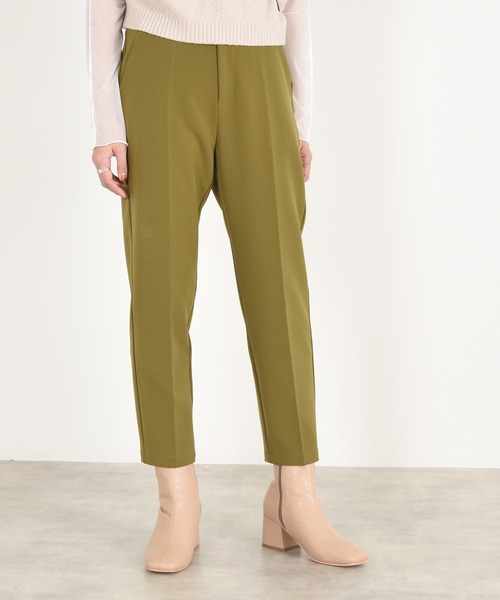 w closet（ダブルクローゼット）の「カラースラックスパンツ（スラックス・レディース・アイボリー/ブラック/カーキ/グレイッシュベージュ・マルチサイズ）」の18枚目の写真