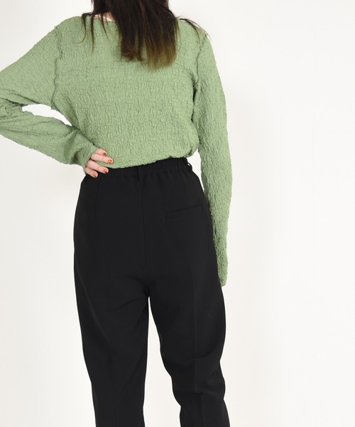 w closet（ダブルクローゼット）の「カラースラックスパンツ（スラックス・レディース・アイボリー/ブラック/カーキ/グレイッシュベージュ・マルチサイズ）」の6枚目の写真