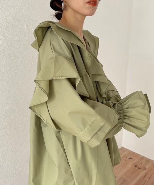 wee9s（ウィークス）の「big collar frill blouse / 付け襟風