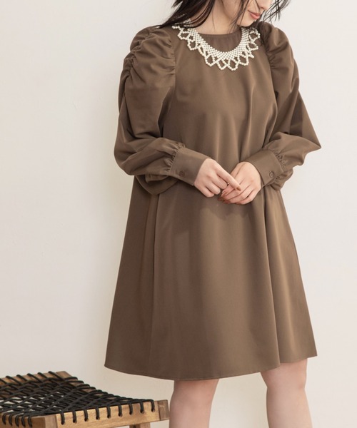 Mysa&Liina（ミーサリーナ）の「パワショルワンピース（ワンピース・レディース・ライトグレー/ベージュ/ブラウン・M）」の2枚目の写真