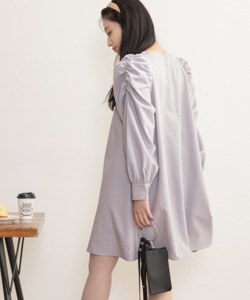 Mysa&Liina（ミーサリーナ）の「パワショルワンピース（ワンピース・レディース・ライトグレー/ベージュ/ブラウン・M）」の5枚目の写真