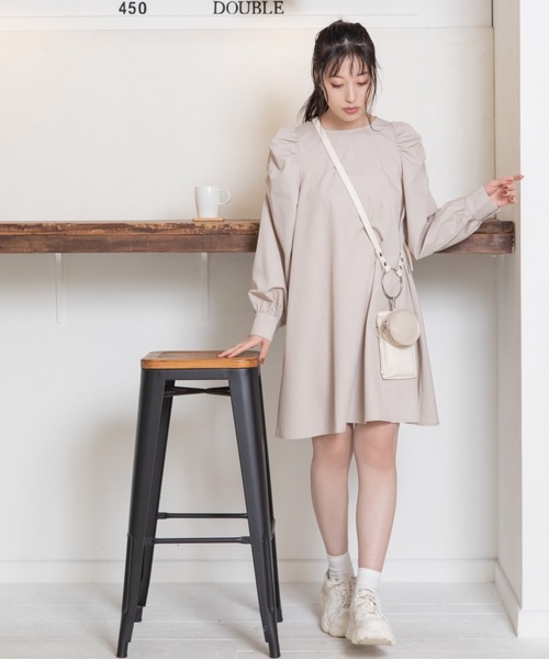 Mysa&Liina（ミーサリーナ）の「パワショルワンピース（ワンピース・レディース・ライトグレー/ベージュ/ブラウン・M）」の22枚目の写真